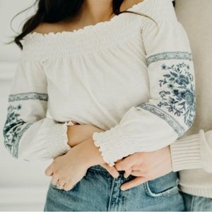 NWT American Eagle Outfitters Off Shoulder White Shirt Size S BoHo Long Sleeve